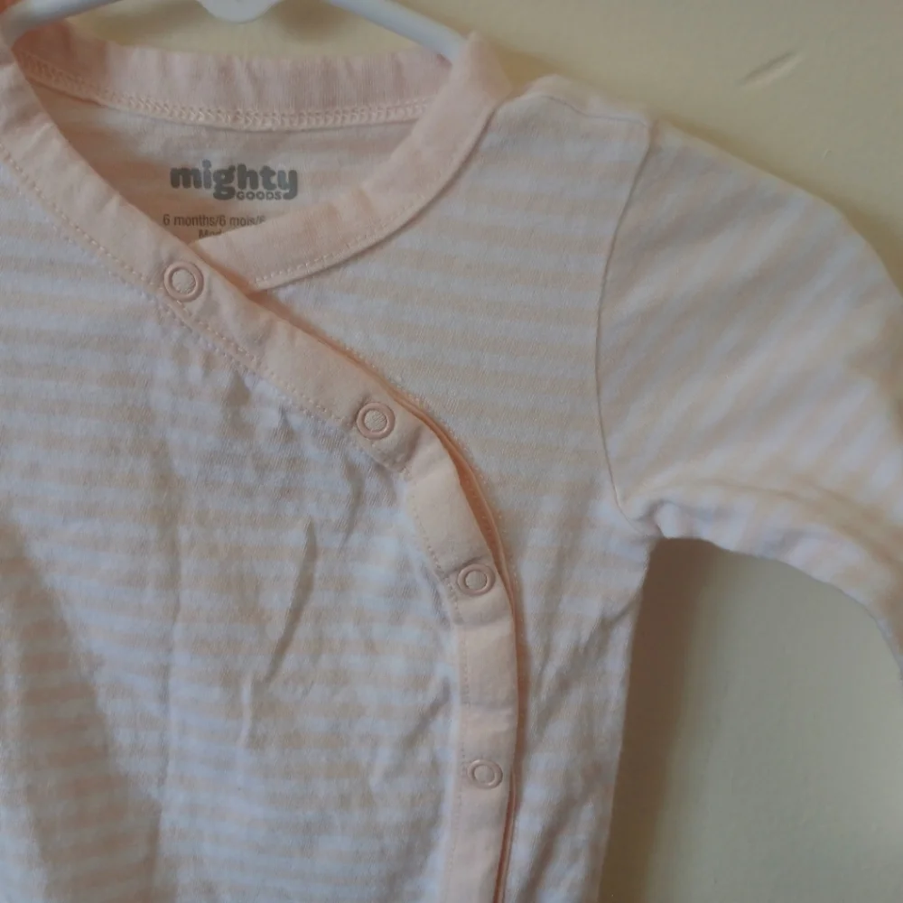 6 Month Girl Long Sleeve Bodysuit - Picture 4 of 10